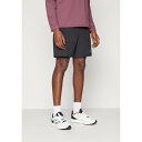 ニューバランス メンズ バスケットボール スポーツ ESSENTIALS LINED GRAPHIC SHORT - Sports shorts - black...