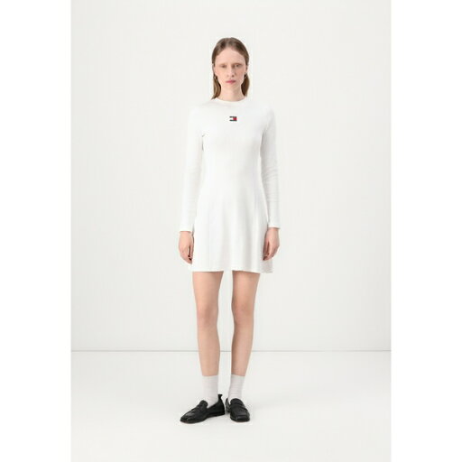 トミーヒルフィガー レディース ワンピース トップス FIT FLARE BADGE DRESS - Jersey dress - ecru トミーヒルフィガー レディース ワンピース トップス FIT FLARE BADGE DRESS - Jersey dress - ecru