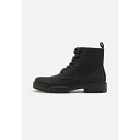 sA  Y u[c V[Y UNISEX - Lace-up ankle boots - black