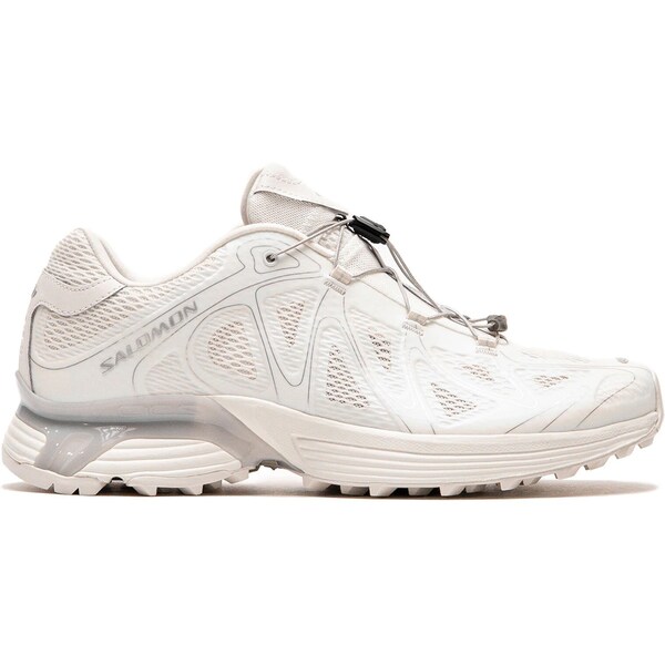 ■ブランド Salomon(サロモン)■商品名 Salomon XT-Whisper Void Vanilla Ice Silver■色 ■サイズ サイズ US_10.5(28.5cm) ■表記の日本サイズは参考サイズとなります。実際のサイズとは前後する可能性がございます。 ■海外からお取り寄せ商品となりますので、お届けまで2週間〜3週間お時間頂いております。 ■返品・交換の対象外となっております。 ■店内全品【送料無料】です！（※沖縄・離島は別途送料3,300円がかかります） サイズ別価格表 (サイズをクリックして商品ページに飛んでください) サイズ 価格 US_M_4 251,800円 US_M_4.5 251,800円 US_10(28.0cm) 97,800円 US_10.5(28.5cm) 97,800円 US_5(23.0cm) 251,800円 US_5.5(23.5cm) 251,800円 US_6(24.0cm) 251,800円 US_6.5(24.5cm) 251,800円 US_7(25.0cm) 251,800円 US_7.5(25.5cm) 251,800円 US_8(26.0cm) 97,800円 US_8.5(26.5cm) 97,800円 US_9(27.0cm) 97,800円 US_9.5(27.5cm) 97,800円