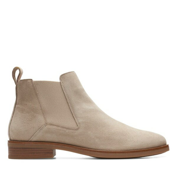 クラークス サイドゴアブーツ レディース 【送料無料】 クラークス レディース ブーツ シューズ Memi Top Chelsea Boots Sand