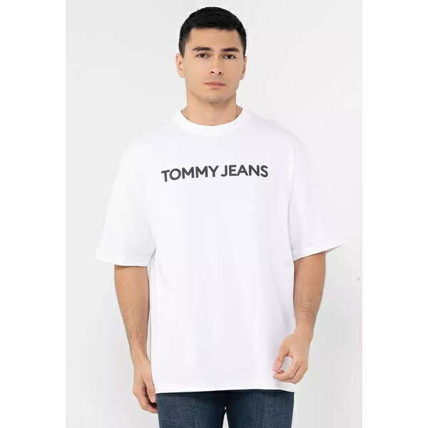 【送料無料】 トミー ヒルフィガー メンズ Tシャツ トップス Oversized Bold Classics Tee - Tommy Jeans Whiteのサムネイル