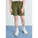 ナイキ メンズ カジュアルパンツ ボトムス CLUB FLOW WASH - Shorts - medium olive(4)