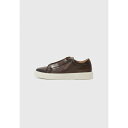 ボス メンズ サンダル シューズ GARY TENN BUAMF - Trainers - dark brown