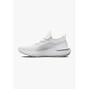 A_[A[}[ Y oXPbg{[ X|[c HOVR PHANTOM 3 - Training shoe - white