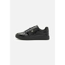 トミー ヒルフィガー レディース スニーカー シューズ ESSENTIAL COURT - Trainers - black