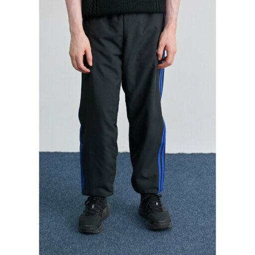 アディダスオリジナルス メンズ カジュアルパンツ ボトムス Tracksuit bottoms - black アディダスオリジナルス メンズ カジュアルパンツ ボトムス Tracksuit bottoms - black