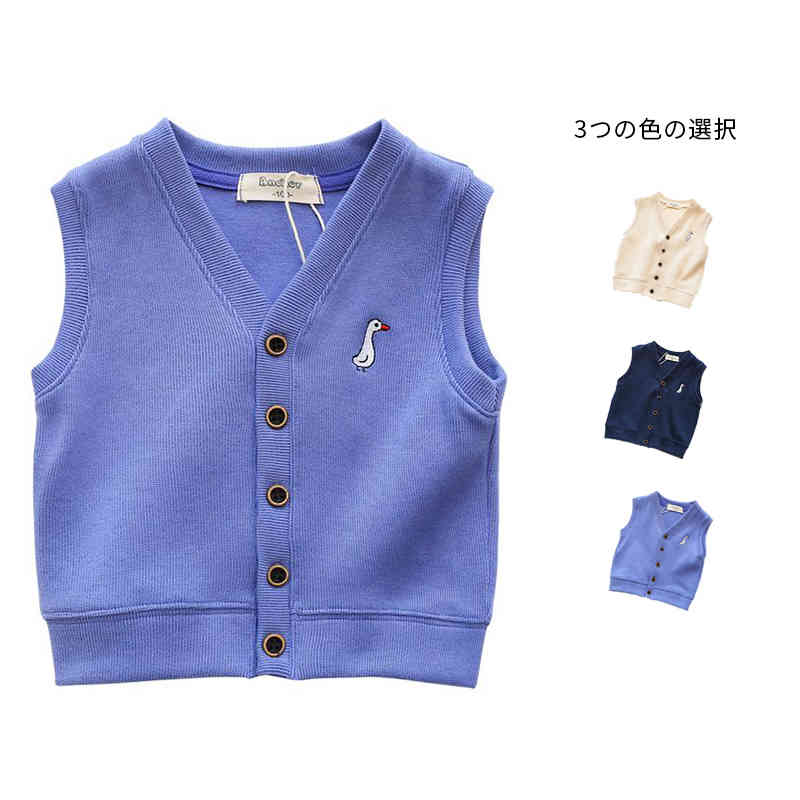 子供服 ベスト 赤ちゃん 前開き 男の子 子供服 ベスト 赤ちゃん カジュアルベスト ノースリーブ vネック おしゃれベスト 重ね着 可愛い ベビーベスト キッズ服 春秋 トップス お洒落 お出かけ 送料無料 インナーベスト 子供ベスト サイズ 80 90 100 110 120 130 サイズについての説明 80バスト25CM着丈29CM身長75cmに適応90バスト27CM着丈32CM身長85cmに適応100バスト29CM着丈35CM身長95cmに適応110バスト31CM着丈38CM身長105cmに適応120バスト33CM着丈41CM身長115cmに適応130バスト35CM着丈44CM身長125cmに適応サイズは平置き実寸になります。サイズ表の実寸法は商品によって1-3cm程度の誤差がある場合がございます 素材 綿混 色 ブルー ネイビ- イエロー 備考 ●サイズ詳細等の測り方はスタッフ間で統一、徹底はしておりますが、実寸は商品によって若干の誤差(1cm〜3cm )がある場合がございますので、予めご了承ください。 ●商品の色は、撮影時の光や、お客様のモニターの色具合などにより、実際の商品と異なる場合がございます。あらかじめ、ご了承ください。 ●製品によっては、生地の特性上、洗濯時に縮む場合がございますので洗濯時はご注意下さいませ。 ▼色味の強い製品によっては他の衣類などに色移りする場合もございますので、速やかに（脱水、乾燥等）するようにお願いいたします。 ▼生地によっては摩擦や汗、雨などで濡れた時は、他の製品に移染する恐れがございますので、着用の際はご注意下さい。 ▼生地の特性上、やや匂いが強く感じられるものもございます。数日のご使用や陰干しなどで気になる匂いはほとんど感じられなくなります。