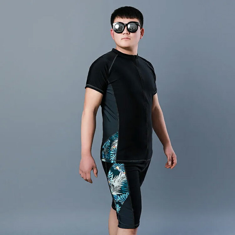 ラッシュガード 水着 メンズ 上下セット 大きいサイズ フィットネス水着 着るだけUV対策 2XL〜9XL 体型カバー 速乾 体型カバー 五分丈 競泳水着 練習用 男性用 ハーフパンツ スポーツ水着 ジム プール 海 フィットネスウェア 大人
