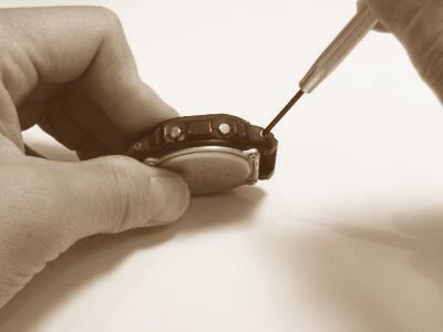 Switch 本体やコントローラーの、つぶしてしまった【馬鹿ネジ】を交換します【任天堂・スイッチ・本体修理】