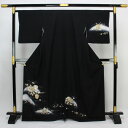 【全品10%OFF GWセール】【お仕立て上がり】着物 正絹胴裏 新品 仕立済 京手描友禅 丹後ちりめん 金彩 付下げ訪問着 Mサイズ 黒色系 結婚式 お茶席 ...