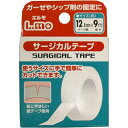 商品名：エルモ サージカルテープ 12.5mm×9mJANコード：4955574781809発売元、製造元、輸入元又は販売元：日進医療器原産国：中国商品番号：103-4955574781809商品説明：「エルモ サージカルテープ 12.5mm×9m」は、しなやかで透湿性に優れた不織布をベースにした紙タイプのサージカルテープです。高い粘着力でガーゼや包帯などをしっかり固定。刺激のすくない粘着剤を使用しているので、皮膚にやさしく粘着し、貼付部のムレが少なくかぶれにくい仕様です。使うサイズに手で簡単にカットできます。ガーゼやシップ剤の固定に。使用方法：●キズ口とそのまわりの汚れや水気をとって清潔にし、必要な長さに切ってガーゼやパッド等の上からしっかり固定してください。使用上の注意：●肌に異常がある時や、肌に合わない場合はすみやかに使用を中止し 専門医にご相談ください。●皮膚を清潔にし、よく乾かしてからテープを貼ってください。●長時間同一場所に貼らないでください。●直射日光が当たる場所や、高温・多湿の所へは保管しないでください。●お子様の手の届かない所に保管してください。●本来の使用目的以外には使用しないでください。素材：基材：ポリプロピレン不織布粘着剤：アクリル系粘着剤広告文責：アットライフ株式会社TEL 050-3196-1510 ※商品パッケージは変更の場合あり。メーカー欠品または完売の際、キャンセルをお願いすることがあります。ご了承ください。