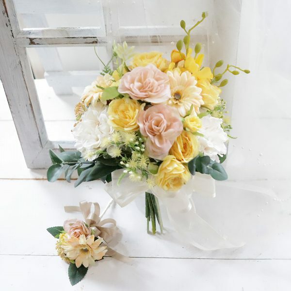爽やかイエロー系クラッチブーケ 前撮り　フォトウェディング