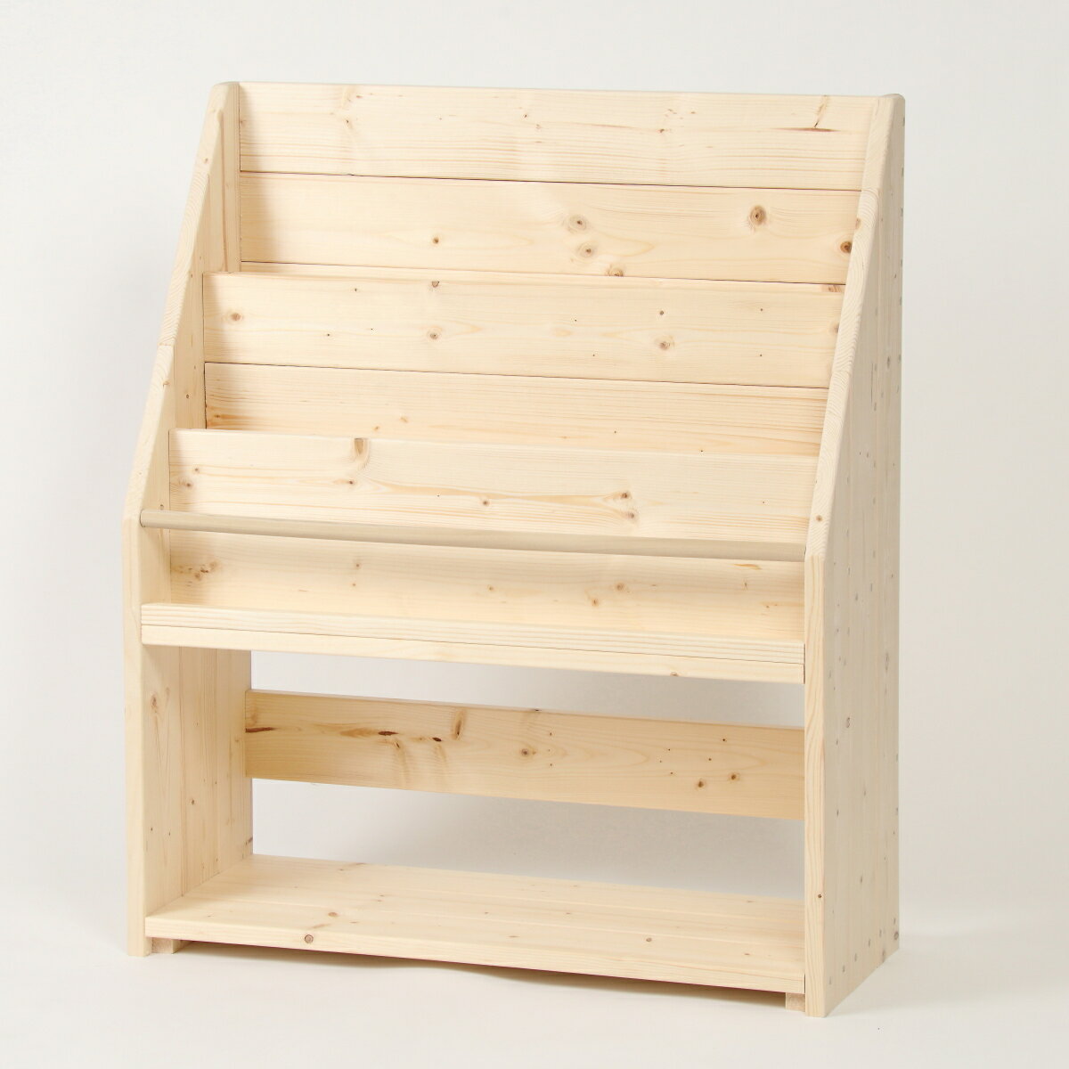 絵本棚 天然木 木製 大容量 無垢 絵本ラック 本棚 収納棚 表紙がみえる スリム マガジンラック 収納ラック 天然素材 横幅70cm 送料無料(沖縄除く) オーダーメイド 無塗装 ナチュラル 完成品 日本製 幅69〜73cm 高さ82cm 3段タイプ