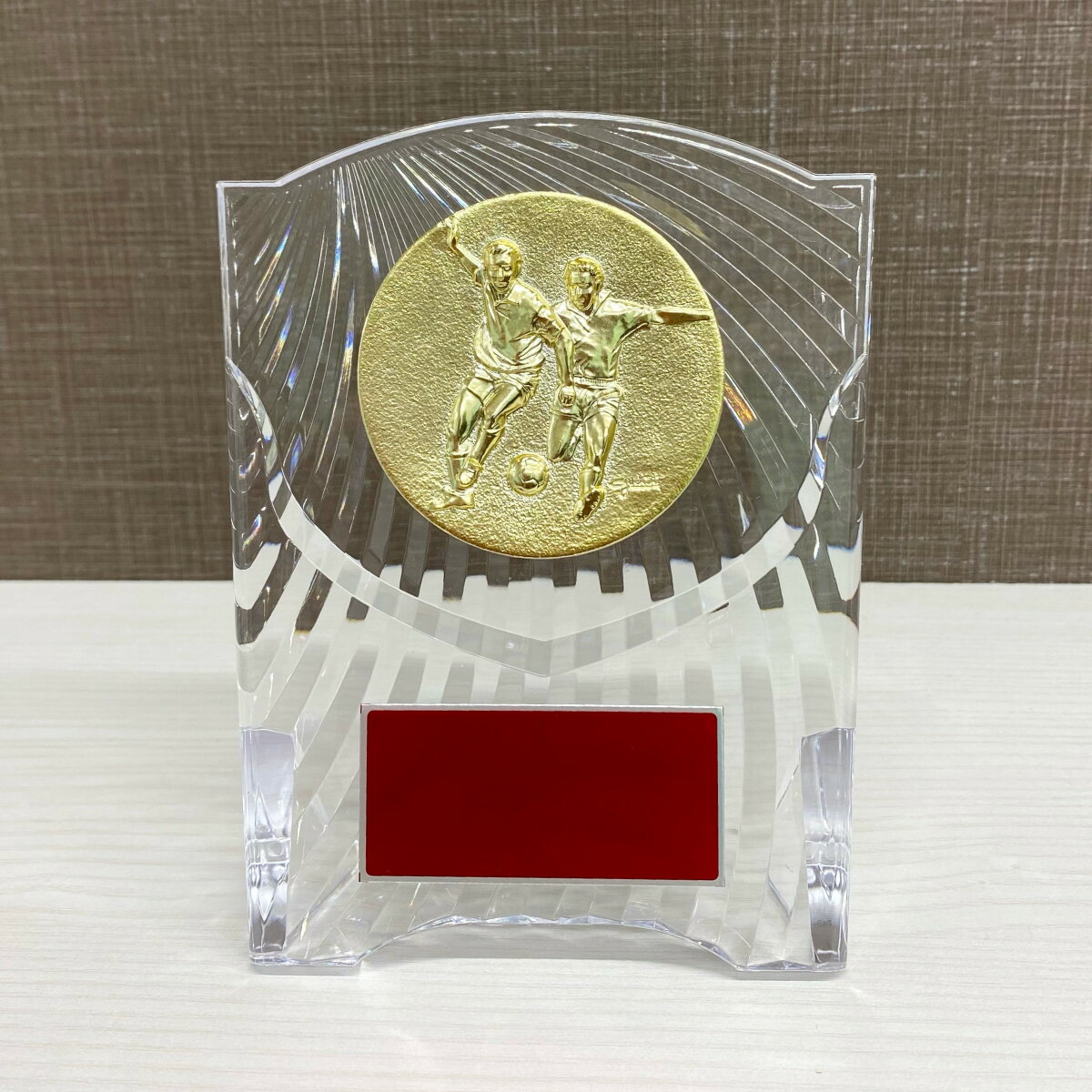 楯C(高さ14cm×幅11cm)アクリル MS697 -32【トロフィー・優勝・表彰・記念・記念品・景品・大会・運動会・行事・スポーツ・トロフィー ゴルフ・ゴルフコンペ・野球・サッカー・フットサル・水泳・バレーボール・テニス・バスケ・表彰楯・優勝】ネット通販 サッカー 用品 セール