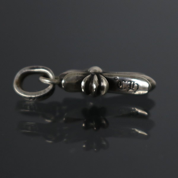 CHROME HEARTS 新宿店 クロムハーツ 新型 ベイビー ファットクロス ペンダント チ...