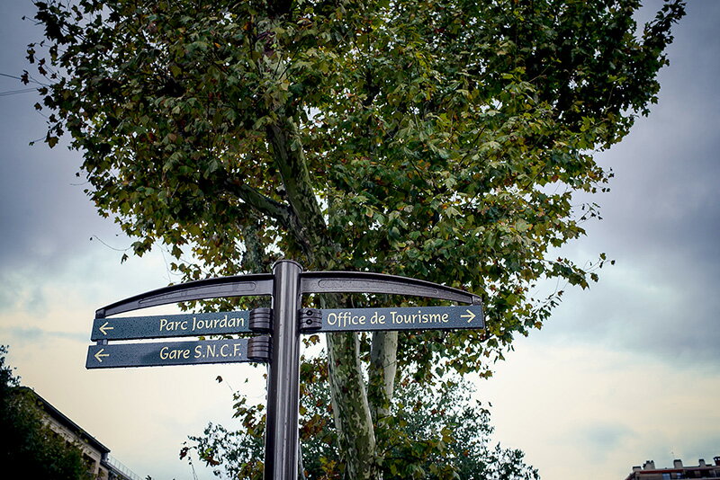 【日本製】アートボード/アートパネル artmart アートマート 絵や写真をアルミフレームで表現するインテリアコーディネイト。壁紙 額縁 ウォールステッカー 壁掛け フォトフレームでお部屋のイメージアップ！ モノトーン 花 海 モノクロ 北欧 自然_木_itk-2154