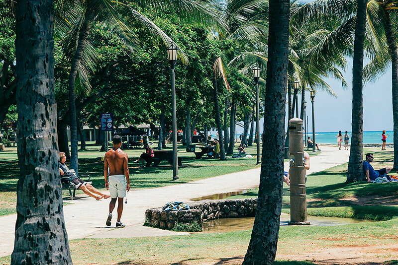 【日本製】アートボード/アートパネル artmart アートマート 絵や写真をアルミフレームで表現するインテリアコーディネイト。壁紙 額縁 ウォールステッカー 壁掛け フォトフレームでお部屋のイメージアップ！ モノトーン 花 海 モノクロ 北欧 風景_ビーチ_20130731-012