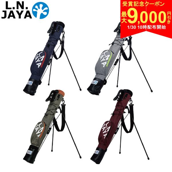 ｜スタンドこの商品の特徴取り寄せ商品につきましては、通常3-6営業日での出荷が目安となります。仕入れ先の在庫状況により変動致しますので確認後メールにて納期回答させて頂きます。※キャディバッグは付属いたしません。※グローブは付属いたしません。レザックス オリジナルブランドL.N.JAYAのラウンドスタンドバッググリーン周りでのクラブの置き忘れ防止や練習場でも使えます。杢調生地を採用しカジュアルなデザインながら、底面は合成皮革を採用することで強度アップ。バンジーコード付でタオル、グローブなど小物を素早く固定でき、強く縛ることでサイズ調整も可能。他商品との組み合わせでコーディネートを楽しめます。スペック素材合成繊維（ポリエステル）サイズ5 6本入れ口枠5分割カラーネイビー、グレー、カーキ、ワイン原産国インドネシア発売日：2021年LEZAX エルエヌジャヤ ゴルフバッグ