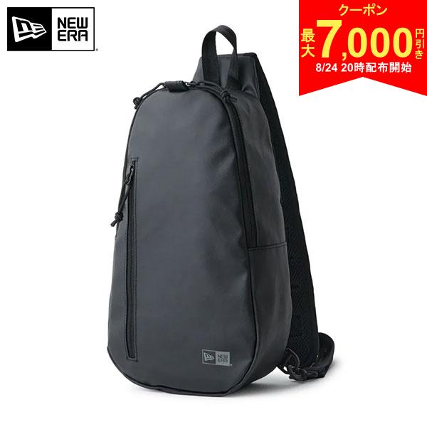 この商品の特徴即日出荷利便性を考慮したニューエラならではの機能を随所に配備した、デイリーからアウトドアまで、様々なシーンで活躍するシンプルなデザインのボディバッグ。メイン収納の内側にキーフックを内側に配備。小物の収納に便利なインナーポケットを配備。取り出しに便利な表面のジップポケット。左右どちらでも対応可能なショルダーストラップ。外側に付属のループ部分には別売りの［Cap Clip］を装着可能。スペック素材ポリエステル/900D (TPU コーティング)サイズ容量：約8L高さ：約410mm幅：約220mm奥行：約100mmカラーブラックTPU発売日：2026年