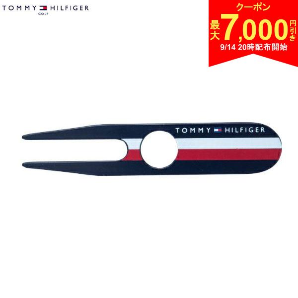 この商品の特徴取り寄せ商品につきましては、通常3-6営業日での出荷が目安となります。仕入れ先の在庫状況により変動致しますので確認後メールにて納期回答させて頂きます。ゆうパケット対応商品注意事項など詳細はこちらセルフプレーが多くなっている昨今。だからこそ、ボールマーク直しなどのマナープレーを大切にしたいものです。デザイン性あるディボットツールは、一つもっていると同伴者に自慢できるアイテムです。スペック素材メタルカラートリコロール(90)生産国中国発売日：2020年Tommy Hilfiger DIVOT TOOL