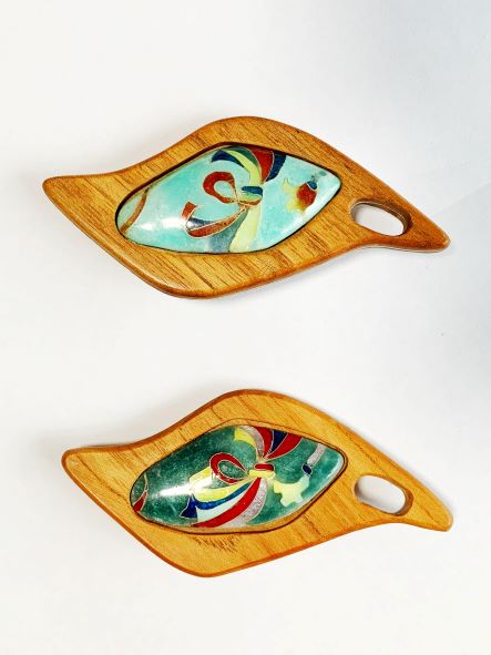 樂天商城 - 七宝焼き 七宝焼 アクセサリー ブローチ ペンダント ブローチペンダント 工芸品 銀線七宝 総銀箔 金箔ちらし 木工作家特注木枠 天然木の枠 ギリシャ製革紐付き オリジナル 一点モノ メイドインジャパン ハンドメイド 箱付き あとりえしっぽう 送料無料