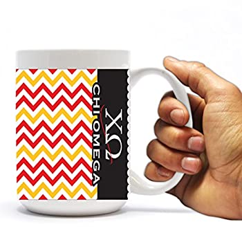 【中古】【輸入品・未使用】Chi Omega 425コーヒーマグ???レッドand Yellow Chevron Stipes