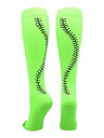 【中古】【輸入品・未使用】MadSportsStuff ソフトボールソックス ふくらはぎにステッチ 複数色 M グリーン