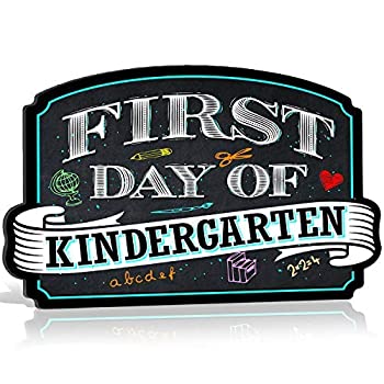 楽天アトリエ絵利奈【中古】【輸入品・未使用】Bigtime Signs First Day of Kindergarten Sign Board Plaque Back to School Sign for use as Photo Prop for a Boy or Girl 10 inches x 15.5