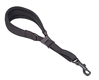 【中古】【輸入品・未使用】Neotech 3901172 Pad-It Strap Black X-Long Swivel Hook [並行輸入品]【メーカー名】Neotech【メーカー型番】【ブランド名】Neotech【商品説明】Neotech 3901172 Pad-It Strap Black X-Long Swivel Hook [並行輸入品]当店では初期不良に限り、商品到着から7日間は返品を 受付けております。映像作品には日本語吹き替え、日本語字幕が無い場合があり、プレーヤーによっては再生できませんので予めご了承ください。こちらは当店海外ショップで一般の方から買取した未使用・品です。通関検査の為、開封されることがございますので予めご了承くださいませ。買取した為、中古扱いとしております。日本語の説明書は付属しておりませんので予めご了承くださいませ。また、輸入商品の為、コンセントの形状が違う、電圧による商品の不動作などは当店では出来かねます。他モールとの併売品の為、完売の際はご連絡致しますのでご了承ください。ご注文からお届けまで1、ご注文⇒ご注文は24時間受け付けております。2、注文確認⇒ご注文後、当店から注文確認メールを送信します。3、当店海外倉庫から当店日本倉庫を経由しお届けしますので10〜30営業日程度でのお届けとなります。4、入金確認⇒前払い決済をご選択の場合、ご入金確認後、配送手配を致します。5、日本国内倉庫到着後、検品し異常がなければ出荷⇒配送準備が整い次第、出荷致します。配送業者、追跡番号等の詳細をメール送信致します。6、日本国内倉庫到着⇒出荷後、1〜3日後に商品が到着します。　※離島、北海道、九州、沖縄は遅れる場合がございます。予めご了承下さい。お電話でのお問合せは少人数で運営の為受け付けておりませんので、メールにてお問合せお願い致します。営業時間　月〜金　10:00〜17:00初期不良以外でのお客様都合によるご注文後のキャンセル・返品はお受けしておりませんのでご了承下さい。