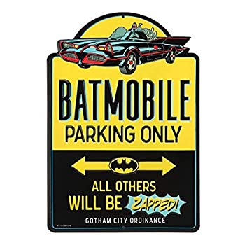 【中古】【輸入品・未使用】Open Road Brands DC Comics Yellow Batmobile Parking Only Embossed Metal Retro Wall Art Sign - an Officially Licensed Product Great Addi