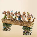 楽天アトリエ絵利奈【中古】【輸入品・未使用】Disney Traditions by Jim Shore 4005434 Seven Dwarfs Walking Over Fallen Log Figurine 8-1/4-Inch [並行輸入品]