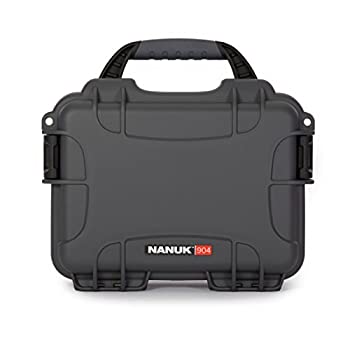 【中古】【輸入品・未使用】Nanuk 904防水ハードケースwith Foam挿入???シルバー【メーカー名】Plasticase, Inc.【メーカー型番】904-0007【ブランド名】Nanuk【商品説明】Nanuk 904防水ハードケースwith Foam挿入???シルバー当店では初期不良に限り、商品到着から7日間は返品を 受付けております。映像作品には日本語吹き替え、日本語字幕が無い場合があり、プレーヤーによっては再生できませんので予めご了承ください。こちらは当店海外ショップで一般の方から買取した未使用・品です。通関検査の為、開封されることがございますので予めご了承くださいませ。買取した為、中古扱いとしております。日本語の説明書は付属しておりませんので予めご了承くださいませ。また、輸入商品の為、コンセントの形状が違う、電圧による商品の不動作などは当店では出来かねます。他モールとの併売品の為、完売の際はご連絡致しますのでご了承ください。ご注文からお届けまで1、ご注文⇒ご注文は24時間受け付けております。2、注文確認⇒ご注文後、当店から注文確認メールを送信します。3、当店海外倉庫から当店日本倉庫を経由しお届けしますので10〜30営業日程度でのお届けとなります。4、入金確認⇒前払い決済をご選択の場合、ご入金確認後、配送手配を致します。5、日本国内倉庫到着後、検品し異常がなければ出荷⇒配送準備が整い次第、出荷致します。配送業者、追跡番号等の詳細をメール送信致します。6、日本国内倉庫到着⇒出荷後、1〜3日後に商品が到着します。　※離島、北海道、九州、沖縄は遅れる場合がございます。予めご了承下さい。お電話でのお問合せは少人数で運営の為受け付けておりませんので、メールにてお問合せお願い致します。営業時間　月〜金　10:00〜17:00初期不良以外でのお客様都合によるご注文後のキャンセル・返品はお受けしておりませんのでご了承下さい。