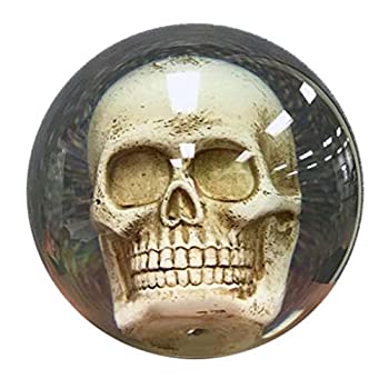 【中古】【輸入品・未使用】Bowlerstore クリアスカル ボーリングボール 15ポンド クリア 15【メーカー名】Bowlerstore.com, LLC【メーカー型番】KR150120515【ブランド名】Bowlerstore Products【商品説明】Bowlerstore クリアスカル ボーリングボール 15ポンド クリア 15当店では初期不良に限り、商品到着から7日間は返品を 受付けております。映像作品には日本語吹き替え、日本語字幕が無い場合があり、プレーヤーによっては再生できませんので予めご了承ください。こちらは当店海外ショップで一般の方から買取した未使用・品です。通関検査の為、開封されることがございますので予めご了承くださいませ。買取した為、中古扱いとしております。日本語の説明書は付属しておりませんので予めご了承くださいませ。また、輸入商品の為、コンセントの形状が違う、電圧による商品の不動作などは当店では出来かねます。他モールとの併売品の為、完売の際はご連絡致しますのでご了承ください。ご注文からお届けまで1、ご注文⇒ご注文は24時間受け付けております。2、注文確認⇒ご注文後、当店から注文確認メールを送信します。3、当店海外倉庫から当店日本倉庫を経由しお届けしますので10〜30営業日程度でのお届けとなります。4、入金確認⇒前払い決済をご選択の場合、ご入金確認後、配送手配を致します。5、日本国内倉庫到着後、検品し異常がなければ出荷⇒配送準備が整い次第、出荷致します。配送業者、追跡番号等の詳細をメール送信致します。6、日本国内倉庫到着⇒出荷後、1〜3日後に商品が到着します。　※離島、北海道、九州、沖縄は遅れる場合がございます。予めご了承下さい。お電話でのお問合せは少人数で運営の為受け付けておりませんので、メールにてお問合せお願い致します。営業時間　月〜金　10:00〜17:00初期不良以外でのお客様都合によるご注文後のキャンセル・返品はお受けしておりませんのでご了承下さい。