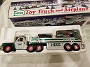 yÁzyAiEgpzHess 2002 Toy Truck and Airplane by Hess by Hess