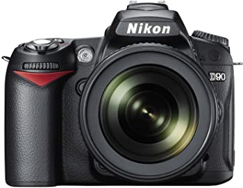 【中古】Nikon デジタル一眼レフカメラ D90 AF-S DX 18-105 VRレンズキット D90LK18-105