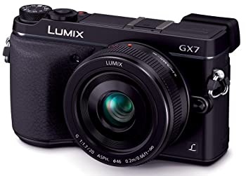 【中古】パナソニック ミラーレス一眼カメラ ルミックス GX7 レンズキット 単焦点レンズ付属 ブラック DMC-GX7C-K