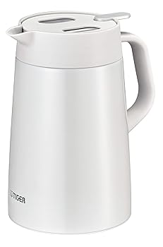 【中古】タイガー 保温 保冷 卓上ポット 大容量 1.2L ホワイト PWO-A120W【メーカー名】【メーカー型番】【ブランド名】タイガー魔法瓶(TIGER) 保温卓上ポット 【商品説明】タイガー 保温 保冷 卓上ポット 大容量 1.2L ホワイト PWO-A120W当店ではレコード盤には商品タイトルに［レコード］と表記しております。表記がない物はすべてCDですのでご注意ください。当店では初期不良に限り、商品到着から7日間は返品を 受付けております。お問い合わせ・メールにて不具合詳細をご連絡ください。他モールとの併売品の為、完売の際はキャンセルご連絡させて頂きます。中古品の商品タイトルに「限定」「初回」「保証」「DLコード」などの表記がありましても、特典・付属品・帯・保証等は付いておりません。電子辞書、コンパクトオーディオプレーヤー等のイヤホンは写真にありましても衛生上、基本お付けしておりません。※未使用品は除く品名に【import】【輸入】【北米】【海外】等の国内商品でないと把握できる表記商品について国内のDVDプレイヤー、ゲーム機で稼働しない場合がございます。予めご了承の上、購入ください。掲載と付属品が異なる場合は確認のご連絡をさせて頂きます。ご注文からお届けまで1、ご注文⇒ご注文は24時間受け付けております。2、注文確認⇒ご注文後、当店から注文確認メールを送信します。3、お届けまで3〜10営業日程度とお考えください。輸入商品は10営業日から30営業日前後でのお届けとなります。4、入金確認⇒前払い決済をご選択の場合、ご入金確認後、配送手配を致します。5、出荷⇒配送準備が整い次第、出荷致します。配送業者、追跡番号等の詳細をメール送信致します。6、到着⇒出荷後、1〜3日後に商品が到着します。　※離島、北海道、九州、沖縄は遅れる場合がございます。予めご了承下さい。お電話でのお問合せは少人数で運営の為受け付けておりませんので、お問い合わせ・メールにてお願い致します。★お客様都合によるご注文後のキャンセル・返品はお受けしておりませんのでご了承ください。0