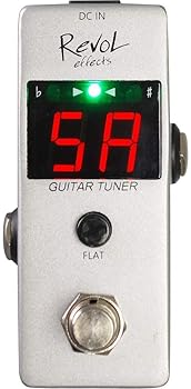 【中古】Revol effects レヴォルエフェクツ ペダルチューナー GUITAR TUNER EPT-01【メーカー名】【メーカー型番】【ブランド名】レヴォルエフェクツ(RevoL effects) チューナー 【商品説明】Revol effects レヴォルエフェクツ ペダルチューナー GUITAR TUNER EPT-01当店ではレコード盤には商品タイトルに［レコード］と表記しております。表記がない物はすべてCDですのでご注意ください。当店では初期不良に限り、商品到着から7日間は返品を 受付けております。お問い合わせ・メールにて不具合詳細をご連絡ください。他モールとの併売品の為、完売の際はキャンセルご連絡させて頂きます。中古品の商品タイトルに「限定」「初回」「保証」「DLコード」などの表記がありましても、特典・付属品・帯・保証等は付いておりません。電子辞書、コンパクトオーディオプレーヤー等のイヤホンは写真にありましても衛生上、基本お付けしておりません。※未使用品は除く品名に【import】【輸入】【北米】【海外】等の国内商品でないと把握できる表記商品について国内のDVDプレイヤー、ゲーム機で稼働しない場合がございます。予めご了承の上、購入ください。掲載と付属品が異なる場合は確認のご連絡をさせて頂きます。ご注文からお届けまで1、ご注文⇒ご注文は24時間受け付けております。2、注文確認⇒ご注文後、当店から注文確認メールを送信します。3、お届けまで3〜10営業日程度とお考えください。輸入商品は10営業日から30営業日前後でのお届けとなります。4、入金確認⇒前払い決済をご選択の場合、ご入金確認後、配送手配を致します。5、出荷⇒配送準備が整い次第、出荷致します。配送業者、追跡番号等の詳細をメール送信致します。6、到着⇒出荷後、1〜3日後に商品が到着します。　※離島、北海道、九州、沖縄は遅れる場合がございます。予めご了承下さい。お電話でのお問合せは少人数で運営の為受け付けておりませんので、お問い合わせ・メールにてお願い致します。★お客様都合によるご注文後のキャンセル・返品はお受けしておりませんのでご了承ください。0