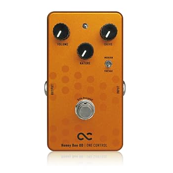 【中古】One Control Honey Bee OD オーバードライブ ハニービーオーディー ワンコントロール【メーカー名】【メーカー型番】【ブランド名】One Control ディストーション・オーバードライブ 【商品説明】One Control Honey Bee OD オーバードライブ ハニービーオーディー ワンコントロール当店ではレコード盤には商品タイトルに［レコード］と表記しております。表記がない物はすべてCDですのでご注意ください。当店では初期不良に限り、商品到着から7日間は返品を 受付けております。お問い合わせ・メールにて不具合詳細をご連絡ください。他モールとの併売品の為、完売の際はキャンセルご連絡させて頂きます。中古品の商品タイトルに「限定」「初回」「保証」「DLコード」などの表記がありましても、特典・付属品・帯・保証等は付いておりません。電子辞書、コンパクトオーディオプレーヤー等のイヤホンは写真にありましても衛生上、基本お付けしておりません。※未使用品は除く品名に【import】【輸入】【北米】【海外】等の国内商品でないと把握できる表記商品について国内のDVDプレイヤー、ゲーム機で稼働しない場合がございます。予めご了承の上、購入ください。掲載と付属品が異なる場合は確認のご連絡をさせて頂きます。ご注文からお届けまで1、ご注文⇒ご注文は24時間受け付けております。2、注文確認⇒ご注文後、当店から注文確認メールを送信します。3、お届けまで3〜10営業日程度とお考えください。輸入商品は10営業日から30営業日前後でのお届けとなります。4、入金確認⇒前払い決済をご選択の場合、ご入金確認後、配送手配を致します。5、出荷⇒配送準備が整い次第、出荷致します。配送業者、追跡番号等の詳細をメール送信致します。6、到着⇒出荷後、1〜3日後に商品が到着します。　※離島、北海道、九州、沖縄は遅れる場合がございます。予めご了承下さい。お電話でのお問合せは少人数で運営の為受け付けておりませんので、お問い合わせ・メールにてお願い致します。★お客様都合によるご注文後のキャンセル・返品はお受けしておりませんのでご了承ください。0