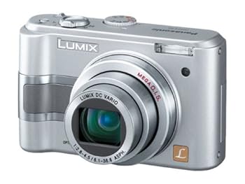 【中古】パナソニック デジタルカメラ LUMIX DMC-LZ5-S シルバー【メーカー名】【メーカー型番】【ブランド名】パナソニック(Panasonic) コンパクト 【商品説明】パナソニック デジタルカメラ LUMIX DMC-LZ5-S シルバー当店ではレコード盤には商品タイトルに［レコード］と表記しております。表記がない物はすべてCDですのでご注意ください。当店では初期不良に限り、商品到着から7日間は返品を 受付けております。お問い合わせ・メールにて不具合詳細をご連絡ください。他モールとの併売品の為、完売の際はキャンセルご連絡させて頂きます。中古品の商品タイトルに「限定」「初回」「保証」「DLコード」などの表記がありましても、特典・付属品・帯・保証等は付いておりません。電子辞書、コンパクトオーディオプレーヤー等のイヤホンは写真にありましても衛生上、基本お付けしておりません。※未使用品は除く品名に【import】【輸入】【北米】【海外】等の国内商品でないと把握できる表記商品について国内のDVDプレイヤー、ゲーム機で稼働しない場合がございます。予めご了承の上、購入ください。掲載と付属品が異なる場合は確認のご連絡をさせて頂きます。ご注文からお届けまで1、ご注文⇒ご注文は24時間受け付けております。2、注文確認⇒ご注文後、当店から注文確認メールを送信します。3、お届けまで3〜10営業日程度とお考えください。輸入商品は10営業日から30営業日前後でのお届けとなります。4、入金確認⇒前払い決済をご選択の場合、ご入金確認後、配送手配を致します。5、出荷⇒配送準備が整い次第、出荷致します。配送業者、追跡番号等の詳細をメール送信致します。6、到着⇒出荷後、1〜3日後に商品が到着します。　※離島、北海道、九州、沖縄は遅れる場合がございます。予めご了承下さい。お電話でのお問合せは少人数で運営の為受け付けておりませんので、お問い合わせ・メールにてお願い致します。★お客様都合によるご注文後のキャンセル・返品はお受けしておりませんのでご了承ください。0