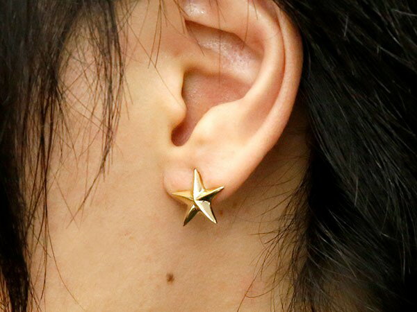 ジュエリー工房アトラスのユニセックス 18金 ピアス 星 イエローゴールドK18 地金 シンプル スター スタッド 18k 人気 男女兼用｜アングル2