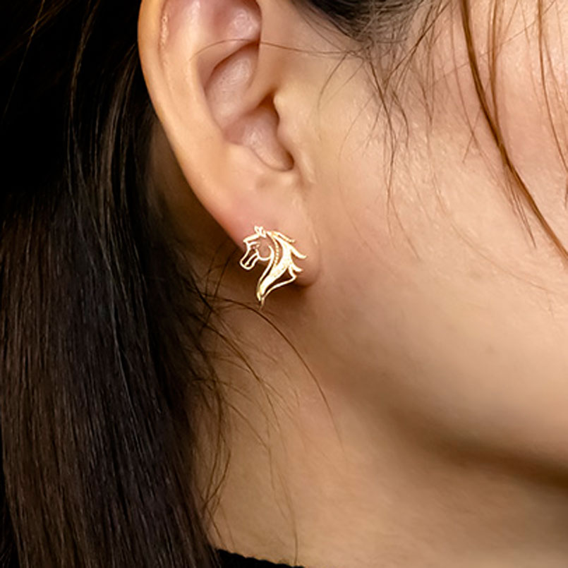 【20%OFFクーポンセール】【最短発送】 18金 馬 ピアス ダイヤモンド メンズ 片耳 ...