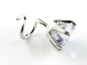 即納 ピアス プラチナ シンプル キャッチのいらないピアス つけっぱなし タンザナイト プラチナピアス レディース 12月誕生石 キャッチナッシャー 宝石 送料無料 予約製品 レディースジュエリー アクセサリージュエリー アクセサリー Insolite Guadeloupe Voyage Com