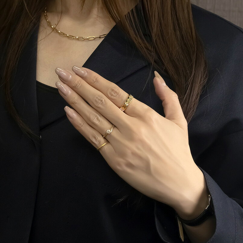 ジュエリー工房アトラスの【10%OFFクーポンセール】 純金 24金 リング レディース 指輪 太め k24 ゴールド 幾何学模様 ジオメトリック 24k K24 ピンキーリング 婚約指輪 地金｜アングル2