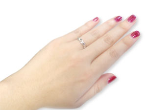 18金 リング ピンキーリング ダイヤモンド ダイヤ 指輪 ホワイトゴールドk18 4月誕生石 ストレート 男女兼用 18k ファッションリング 大人 プレゼント ギフト 人気 普段使い