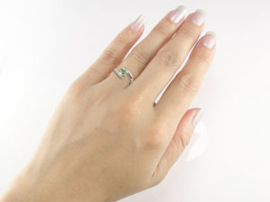 プラチナ ダイヤモンド リング ピンキーリング ペリドット 指輪 8月誕生石 ダイヤ ストレート 宝石 送料無料 ユニセックス 男女兼用 普段使い 人気