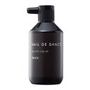 NAIL DE DANCE専用のアクリルリキッドです。 蛍光剤が配合されていない為、青みがかって見える現象を解消でき、自然な仕上がりになります。 また、アプリケーション後のべたつきを軽減しており、ピンチングの作業にすばやく移行できます。 アクリルリキッド ホワイトおよび他メーカーのリキッドを使用した筆は、内容成分が異なるため兼用はお控えください。　