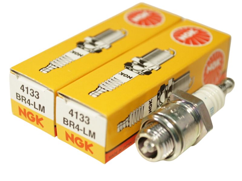 NGK BR4-LM 4133 分離形 x2本 エヌジーケー 日本特殊陶業 Spark plug/2X-0807