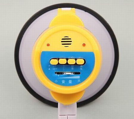 最大出力10Wの大音量　拡声器〔電池付〕